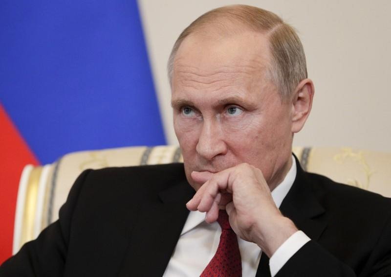 Putin separatçı liderlərlə müzakirələrə başladı
