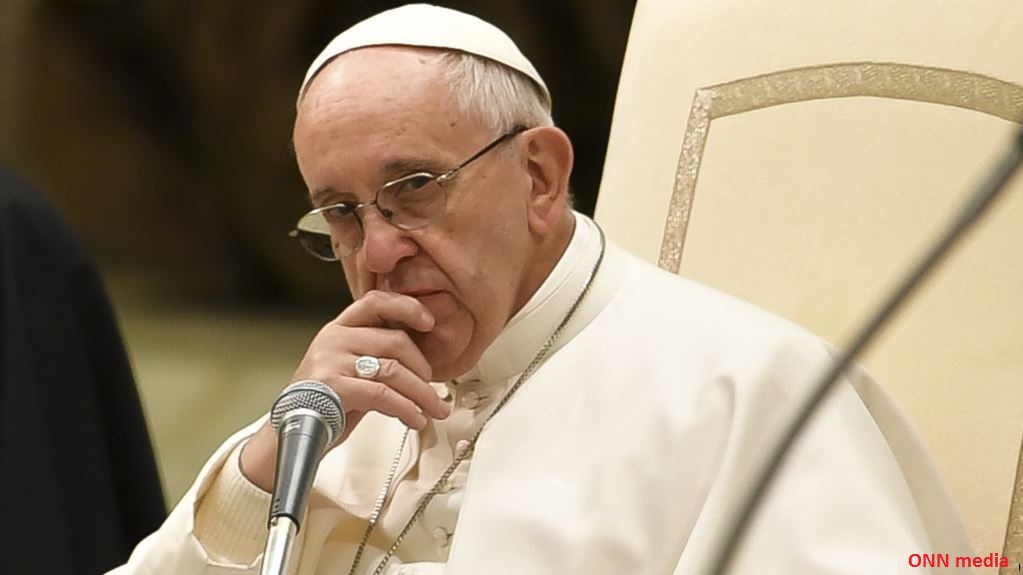 Papa jurnalistləri günahdan çəkinməyə çağırıb