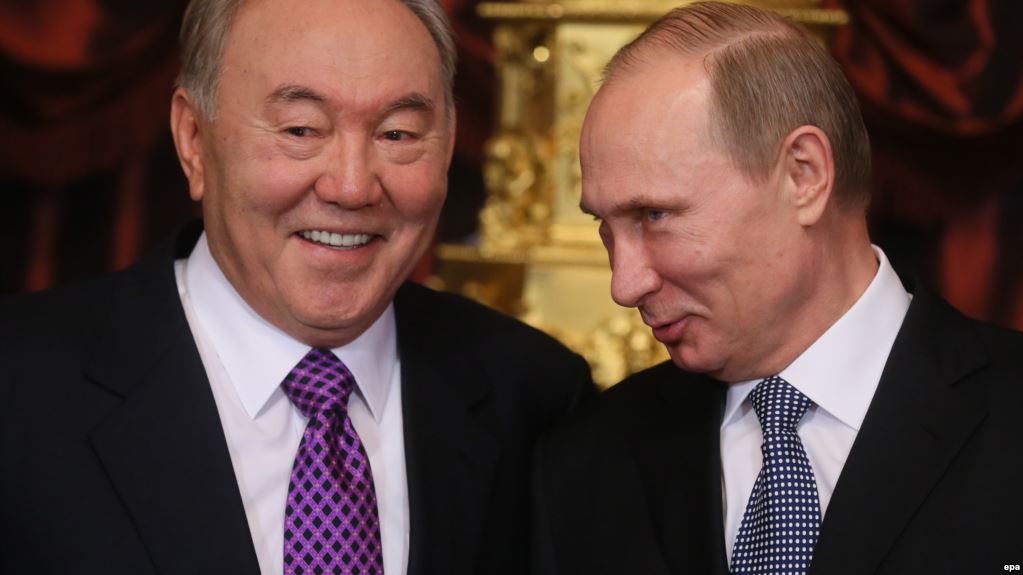 Nazarbayevdən Putinə dəstək: “O, favoritdir”