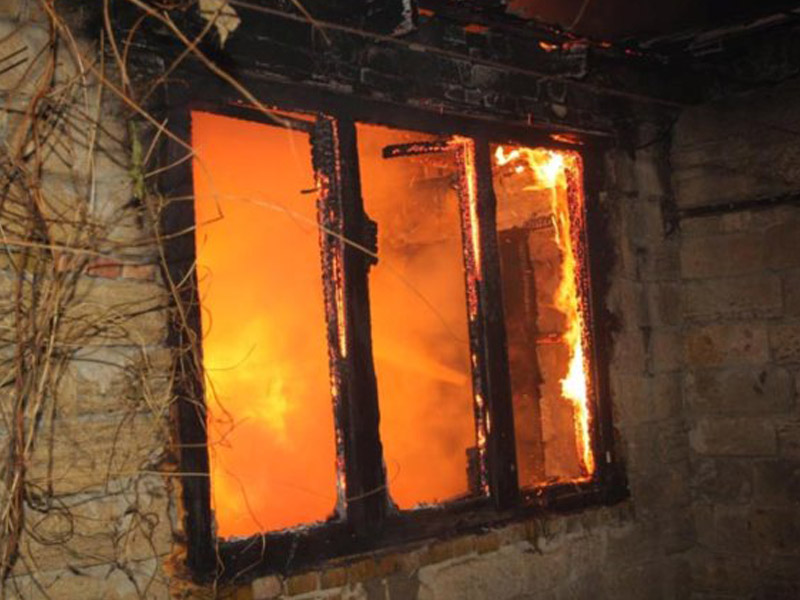 Bərdədə FACİƏ: 6 yaşlı qız diri-diri yandı
