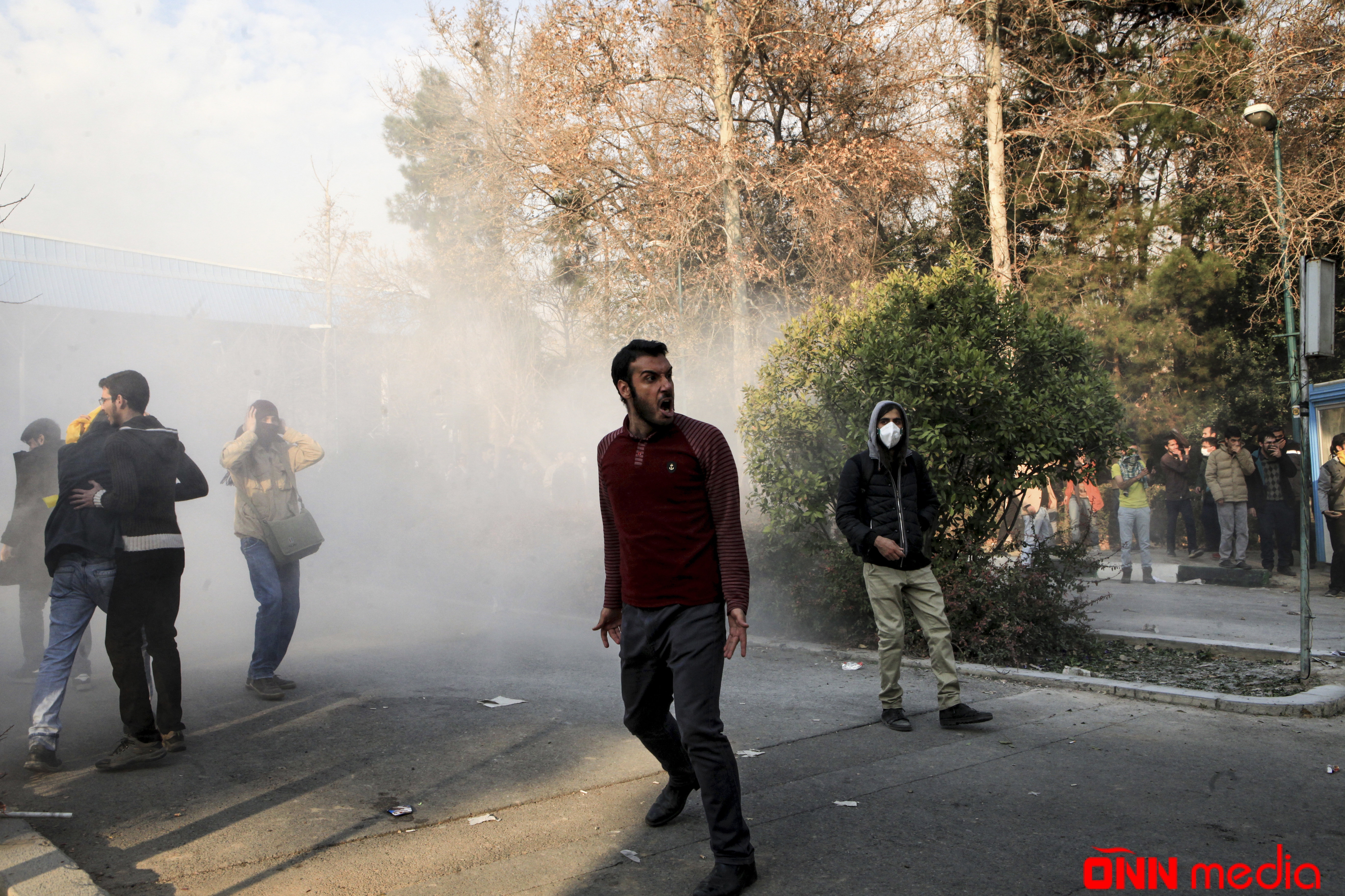 Tehranda kütləvi aksiya keçirilib