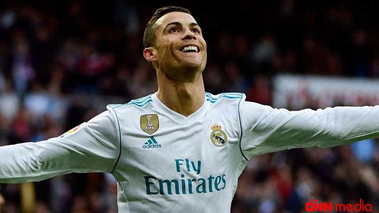 Ronaldo “Real”dan gedir