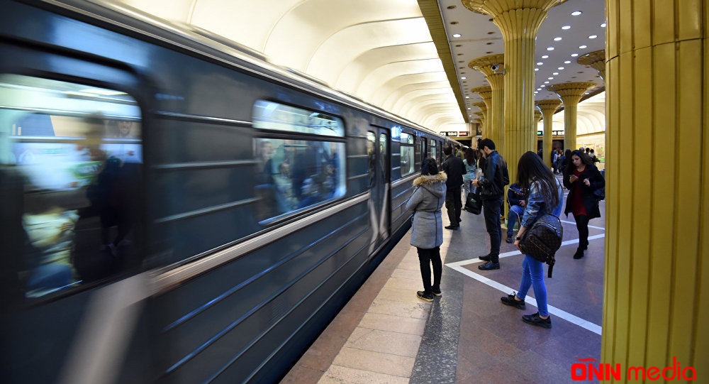 Metro qapıları NİYƏ TEZ BAĞLANIR? – VİDEO