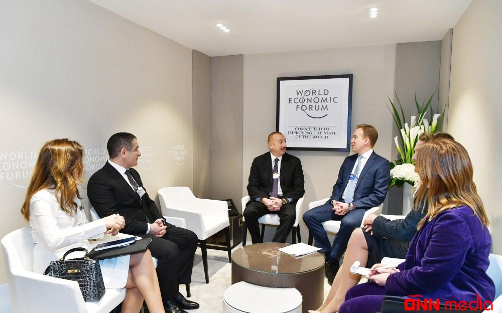İlham Əliyev Davos forumunda: ilk görüş – FOTOLAR