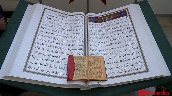 Dünyanın ən böyük “Quran”ı nümayiş edildi – FOTOLAR