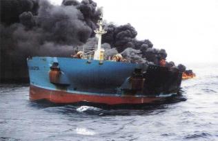 200 min litr mazutla dolu Rusiya gəmisi yandı