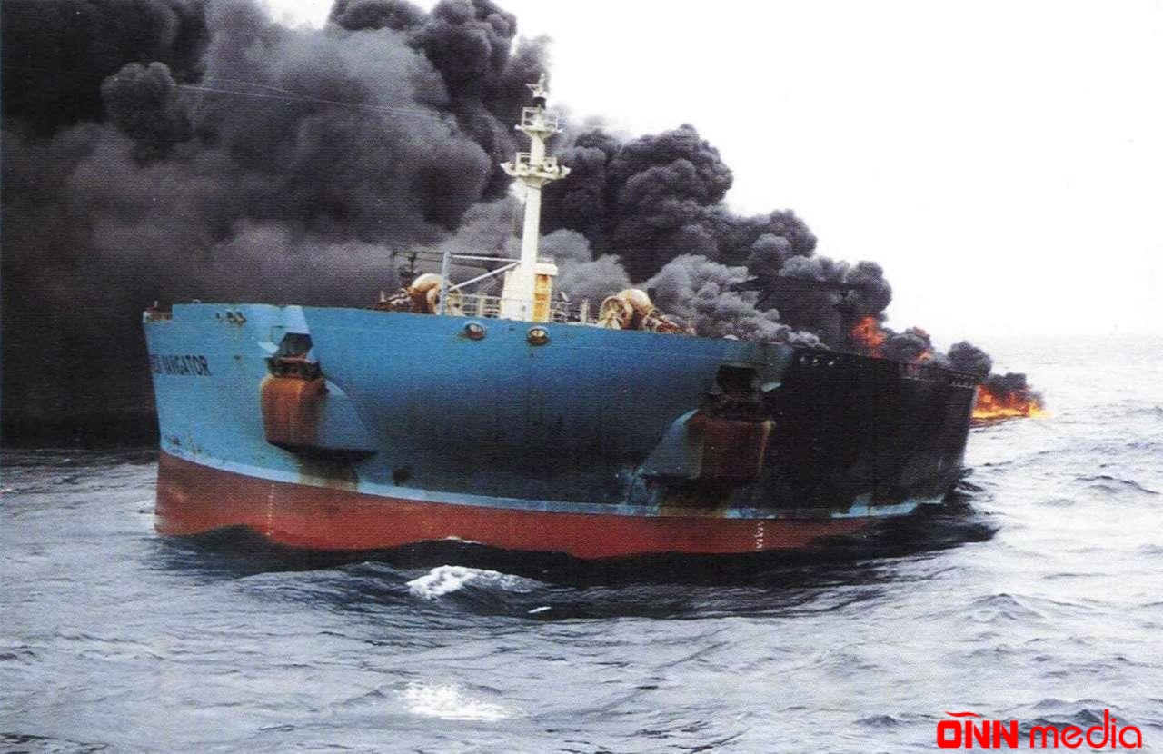 200 min litr mazutla dolu Rusiya gəmisi yandı