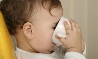 “Uşağı şirin çayla böyütmək olmaz!” — Pediatr məsləhəti