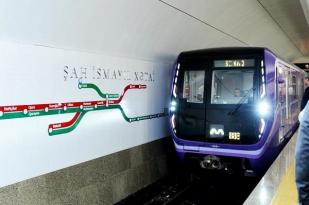 Metroda qatarların hərəkətində problem yarandı