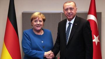 Ərdoğan və Merkel telefonda danışdılar – Hansı məsələdə RAZILIĞA GƏLDİLƏR?