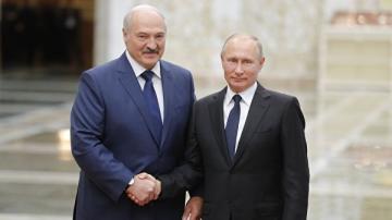 Putin Lukaşenkonu Moskvaya çağırdı