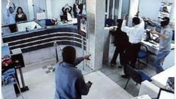 SON DƏQİQƏ: Banka silahlı soyğun – 30 girov var