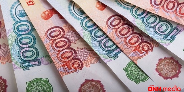 Rus rublu yenə ucuzlaşdı