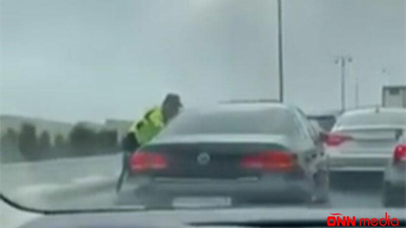 Bakıda ŞOK:  Sürücü polisdən qaçmaq üçün 10 maşını əzdi və…- VİDEO