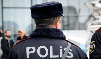 Azərbaycanda polislər bıçaqlandı