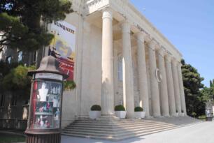 Sumqayıt Dövlət Dram Teatrının oktyabr repertuarı açıqlandı
