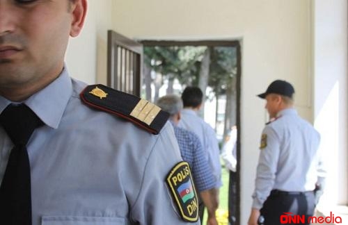 Azərbaycanda polis buna görə xəsarət aldı