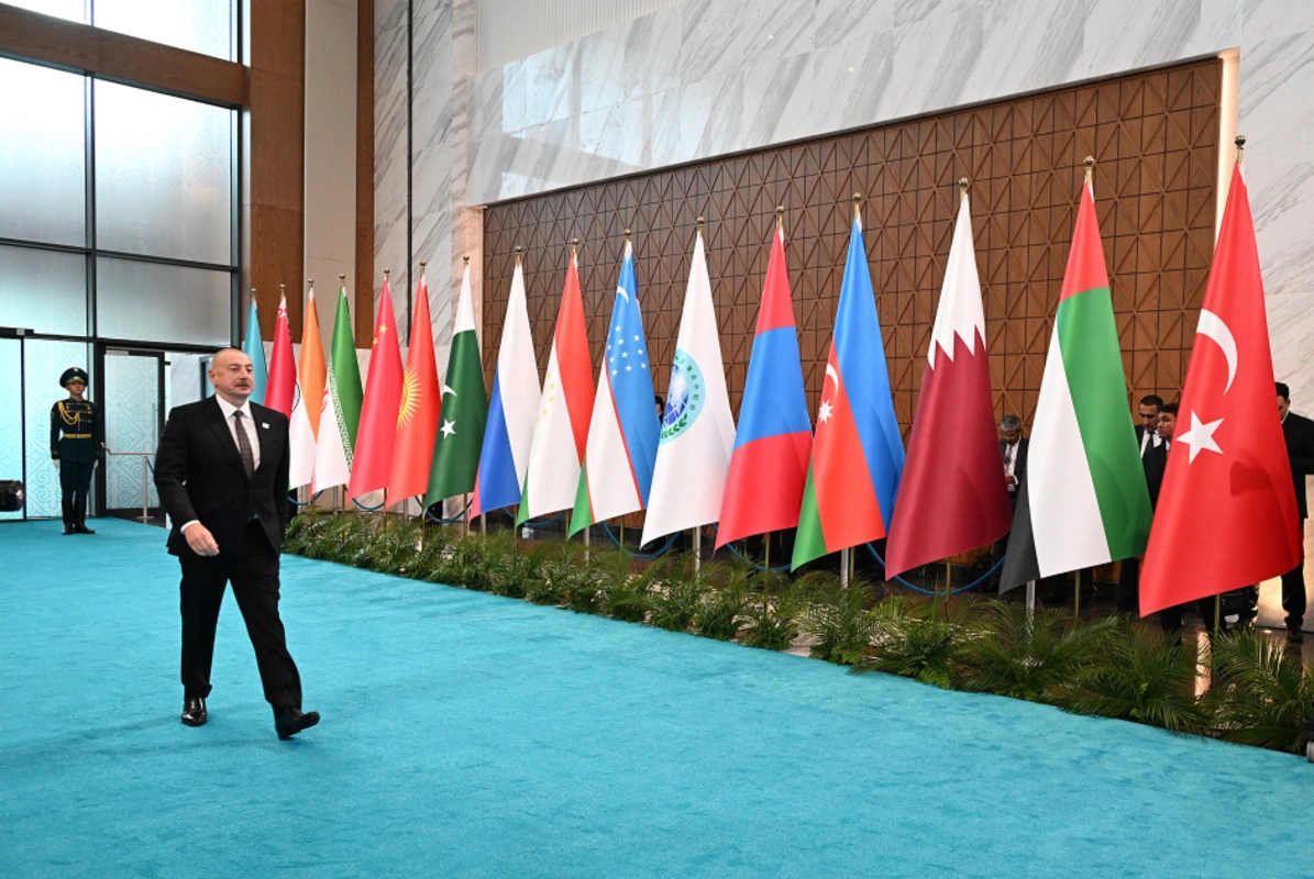 İlham Əliyev Astanada “Müstəqillik” sarayında